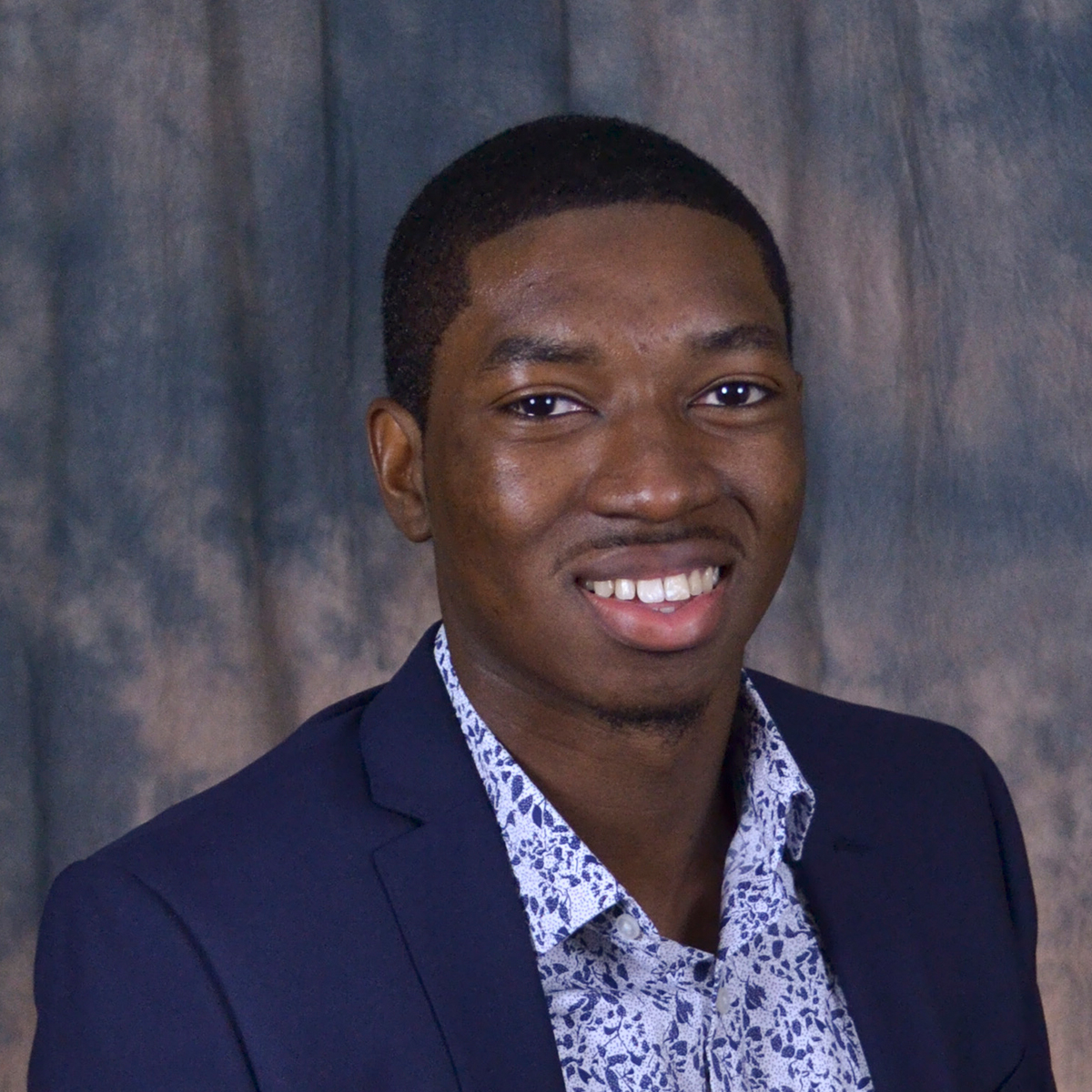 Adeoluwa Bello, PE, Earns Professional Engineering License in Florida